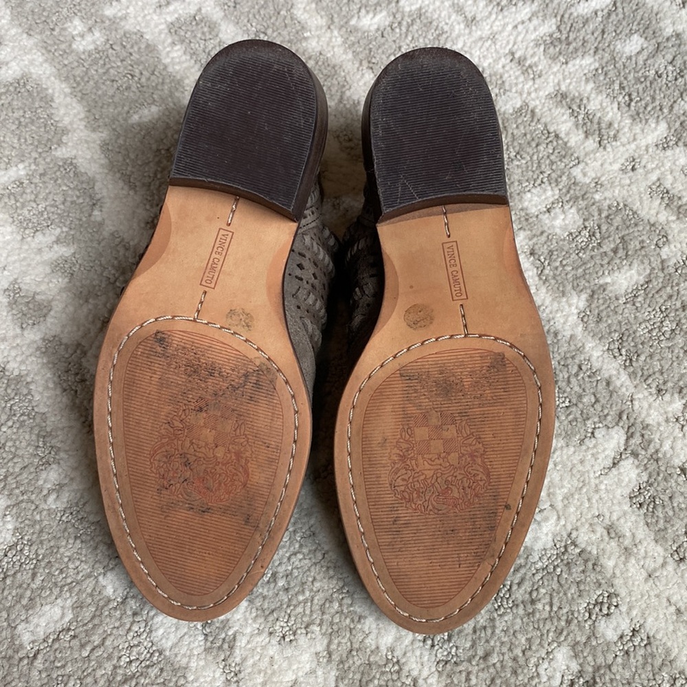 •Vince Camuto• Prasata Suede Ankle Boots - Picture 12 of 14